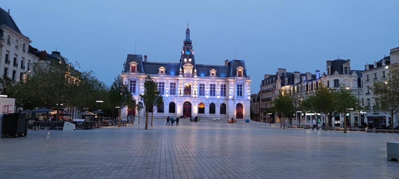 Hyper Centre-Le Regratterie-Wifi Poitiers Exterior foto